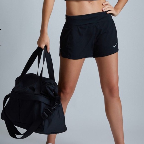 Nike Legendary Club/Travel Bag 5🌟 - Picture 3 of 8